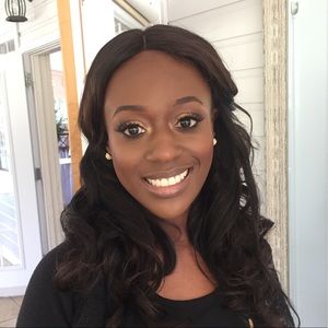 Meet your Posher, Ama